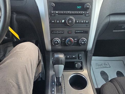 Used 2011 Chevrolet Traverse LT w/ Personal Connectivity Package image 24