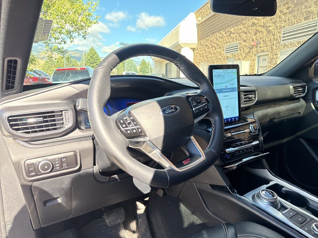Used 2023 Ford Explorer ST w/ Equipment Group 401A AWD/4WD image 12