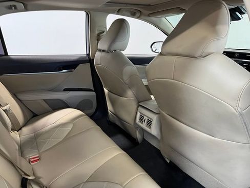 Used 2019 Toyota Camry XLE w/ Driver Assist Package FWD image 13