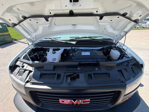New 2025 GMC Savana 2500 w/ Driver Convenience Package image 6