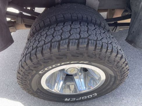 Used 2008 Chevrolet Silverado 3500 LTZ w/ EZ-Lift Tailgate Package image 11