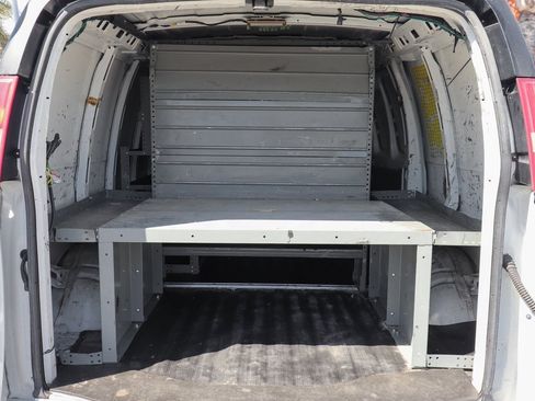 Used 2014 Chevrolet Express 2500 image 9