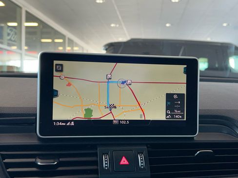 Used 2018 Audi Q5 2.0T Premium Plus w/ Premium Plus Package image 29