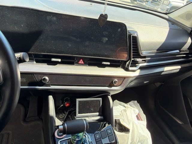 Certified 2024 Kia Sportage EX AWD/4WD image 35