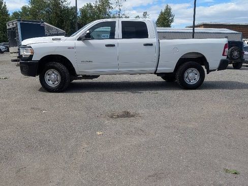 Used 2022 RAM 2500 Tradesman AWD/4WD image 4