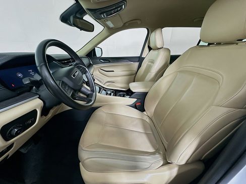 Used 2022 Jeep Grand Cherokee L Limited image 13