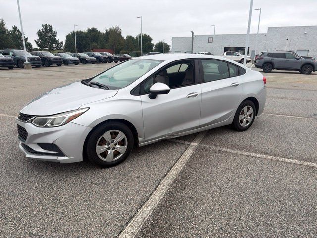 Used 2017 Chevrolet Cruze LS FWD image 21