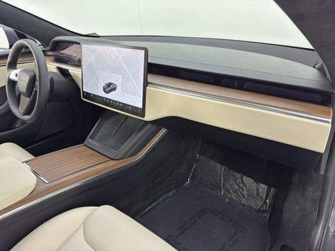 Used 2022 Tesla Model S image 15