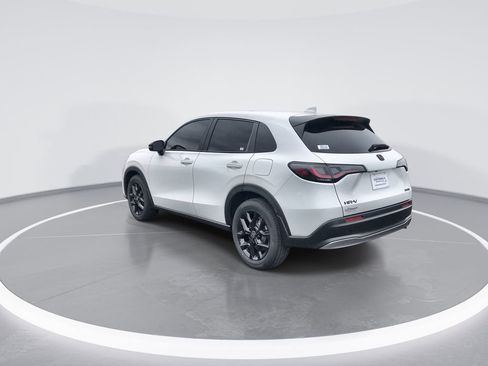 Used 2025 Honda HR-V Sport image 6