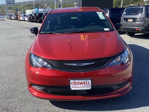 New 2026 Chrysler Voyager LX image 10