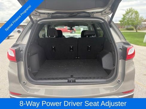 Used 2019 Chevrolet Equinox LT FWD image 27