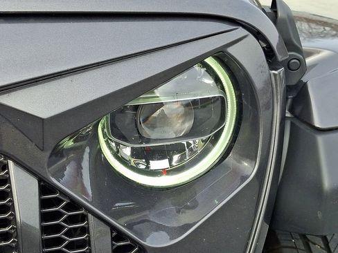 Used 2022 Jeep Gladiator Rubicon w/ LED Lighting Group image 13