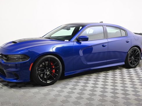 Used 2019 Dodge Charger Scat Pack w/ Daytona Edition Group RWD image 2