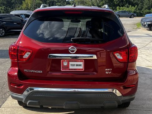 Used 2017 Nissan Pathfinder SV AWD/4WD image 5