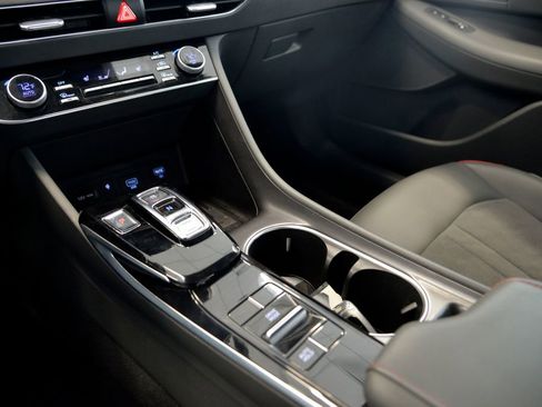 Used 2020 Hyundai Sonata SEL Plus w/ Tech Package image 26