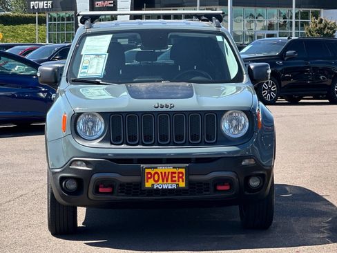 Used 2016 Jeep Renegade Trailhawk AWD/4WD image 9