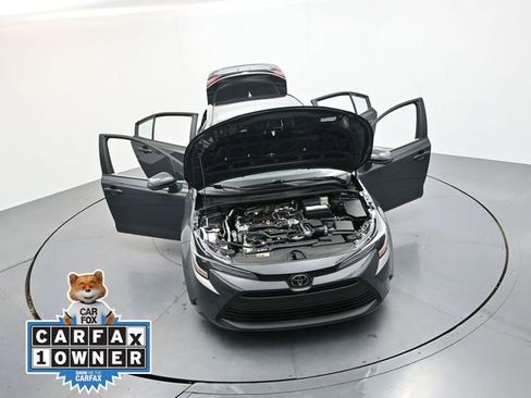 Used 2025 Toyota Corolla LE image 38