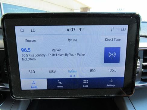 Used 2023 Ford Explorer XLT w/ Equipment Group 202A AWD/4WD image 16