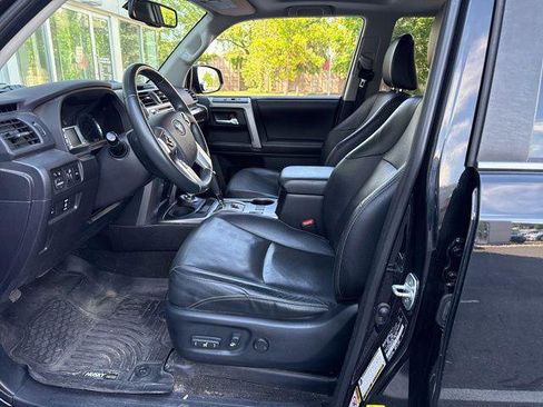 Used 2015 Toyota 4Runner Limited AWD/4WD image 9