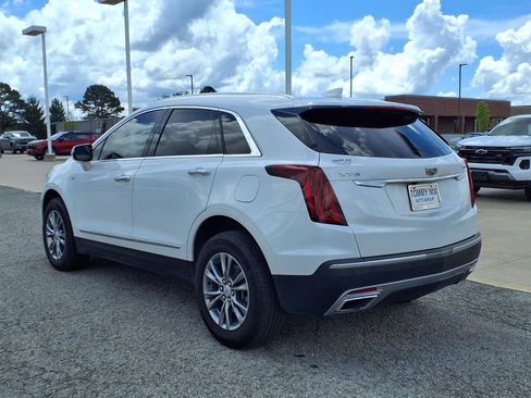 Used 2023 Cadillac XT5 Premium Luxury FWD image 2