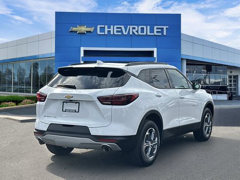 Certified 2024 Chevrolet Blazer LT w/ Convenience Package AWD/4WD image 4