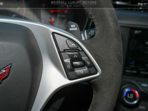Used 2015 Chevrolet Corvette Z06 w/ 3LZ Preferred Equipment Group RWD image 18