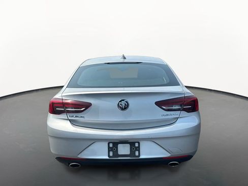 Used 2018 Buick Regal Preferred FWD image 4