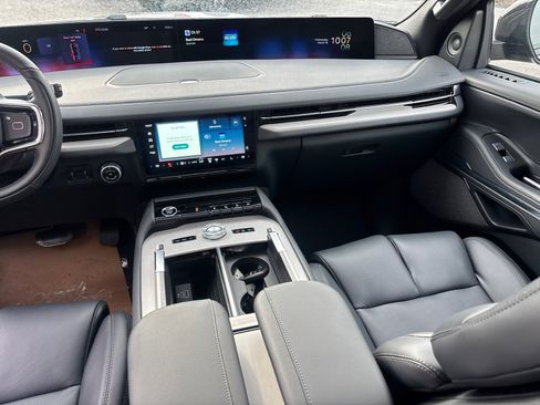 New 2026 Lincoln Navigator Reserve w/ Jet Appearance Package AWD/4WD image 31