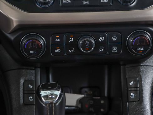 Used 2019 GMC Acadia Denali w/ Technology Package AWD/4WD image 20