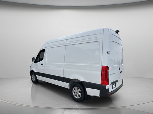 Certified 2024 Mercedes-Benz Sprinter 2500 image 3