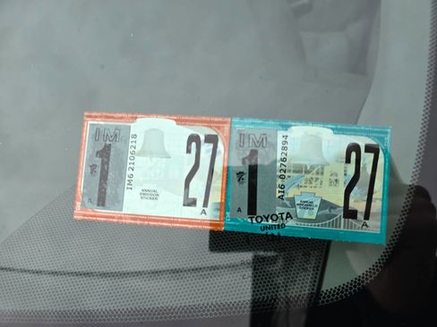 Used 2011 Toyota Camry LE image 9