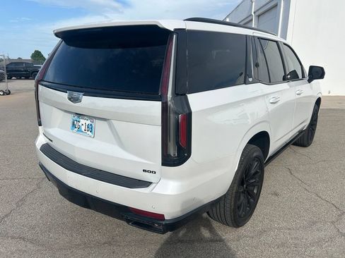 Used 2023 Cadillac Escalade Sport Platinum w/ LPO, ONYX Package AWD/4WD image 4