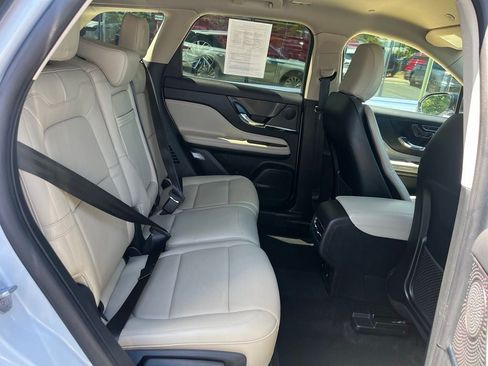 Certified 2025 Lincoln Corsair Reserve FWD image 20