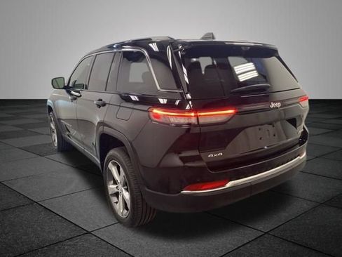 Used 2024 Jeep Grand Cherokee Limited w/ Luxury Tech Group II AWD/4WD image 4