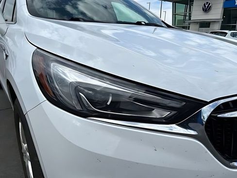 Used 2019 Buick Enclave Essence FWD image 9