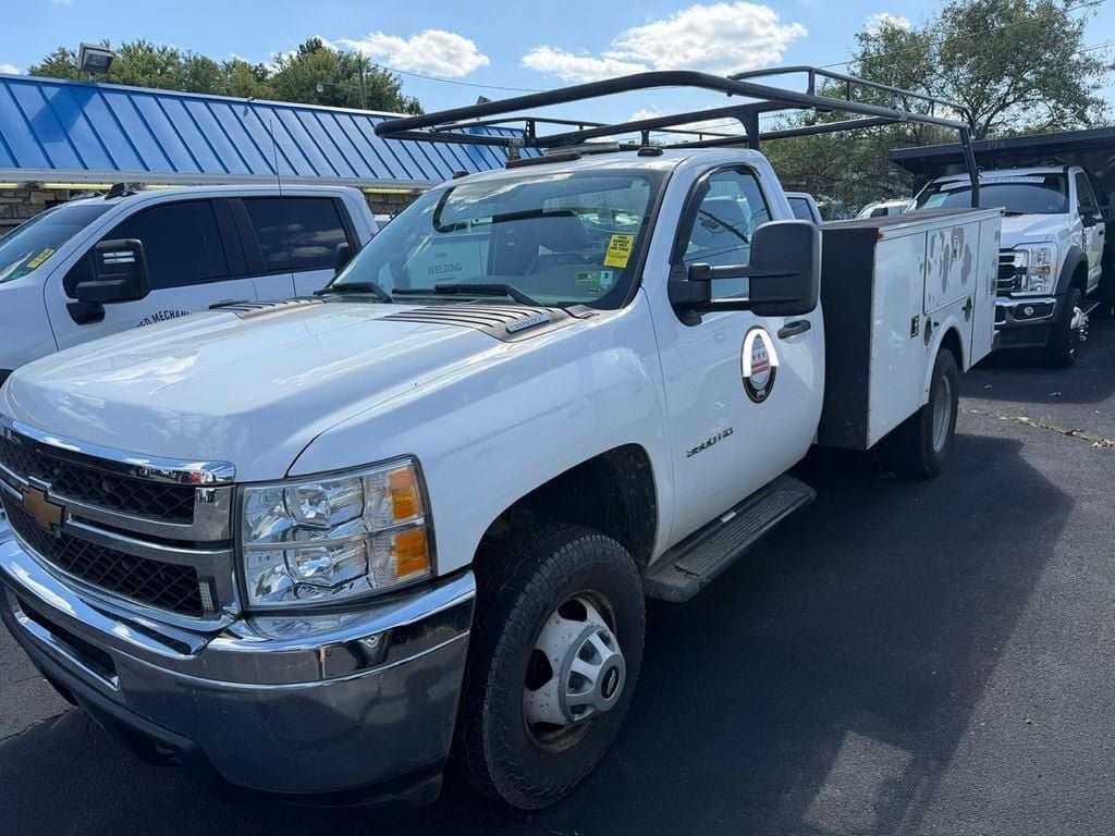 Used 2012 Chevrolet Silverado 3500 W/T AWD/4WD image 2