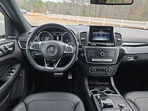 Used 2018 Mercedes-Benz GLE 350 4MATIC image 13