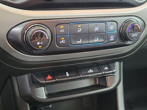 Used 2022 GMC Canyon Elevation image 31