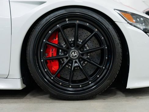 Used 2017 Acura NSX image 12