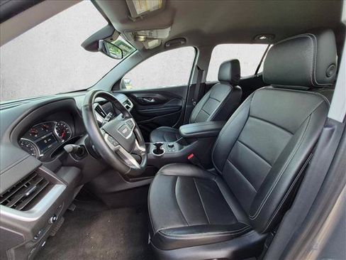 Used 2024 GMC Terrain SLT AWD/4WD image 8