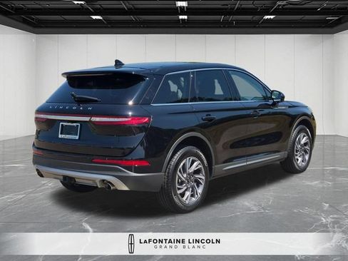 Certified 2023 Lincoln Corsair AWD w/ Towing Package image 5