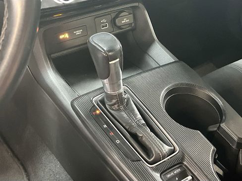 Used 2022 Honda Civic Sport image 16