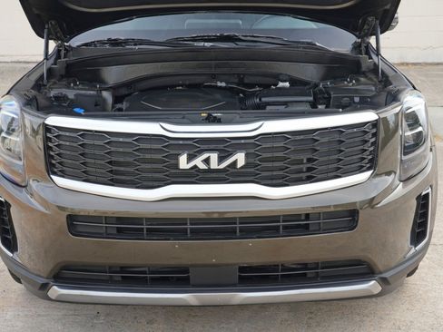 Used 2022 Kia Telluride EX w/ EX Premium Package FWD image 7