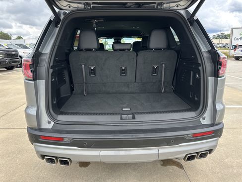 Certified 2026 GMC Acadia Elevation w/ Elevation Premium Package FWD image 35
