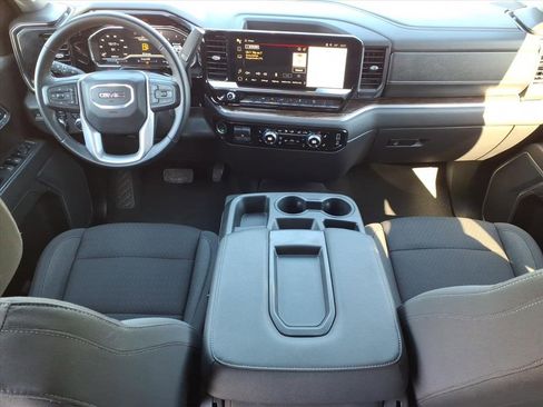 Used 2024 GMC Sierra 1500 SLE image 16