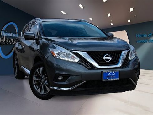 Used 2017 Nissan Murano SL image 3