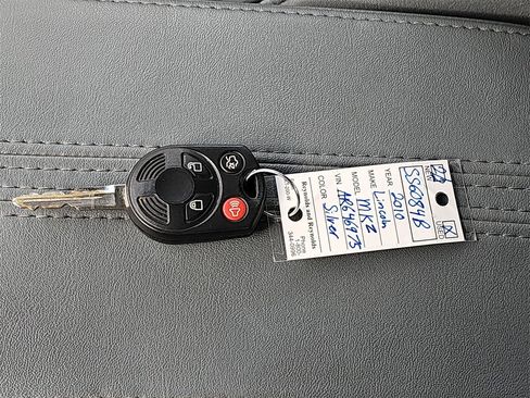 Used 2010 Lincoln MKZ image 34
