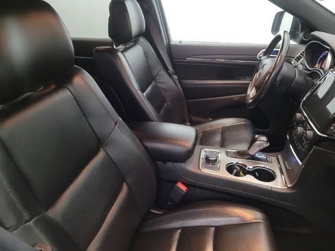 Used 2021 Jeep Grand Cherokee Limited image 21