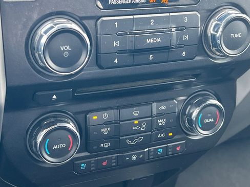 Used 2018 Ford F150 Lariat w/ Max Trailer Tow Package AWD/4WD image 21