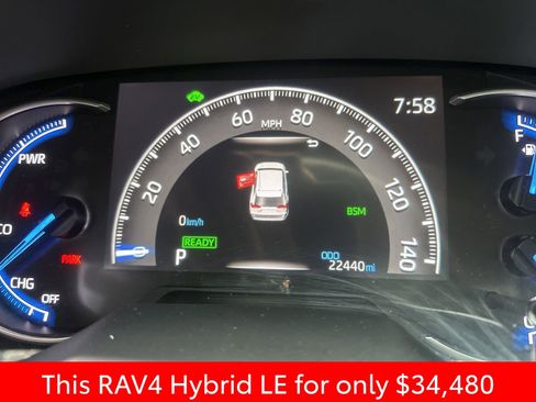 Used 2025 Toyota RAV4 LE AWD/4WD image 13